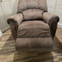 LA-Z-Boy Brown Electric Recliner