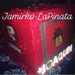 Roblox Theme Piñata 