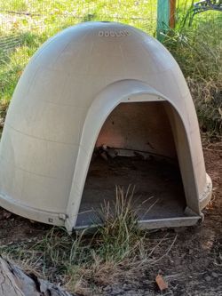 Pet igloo dog or pet house
