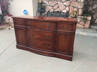 Buffet/Sideboard