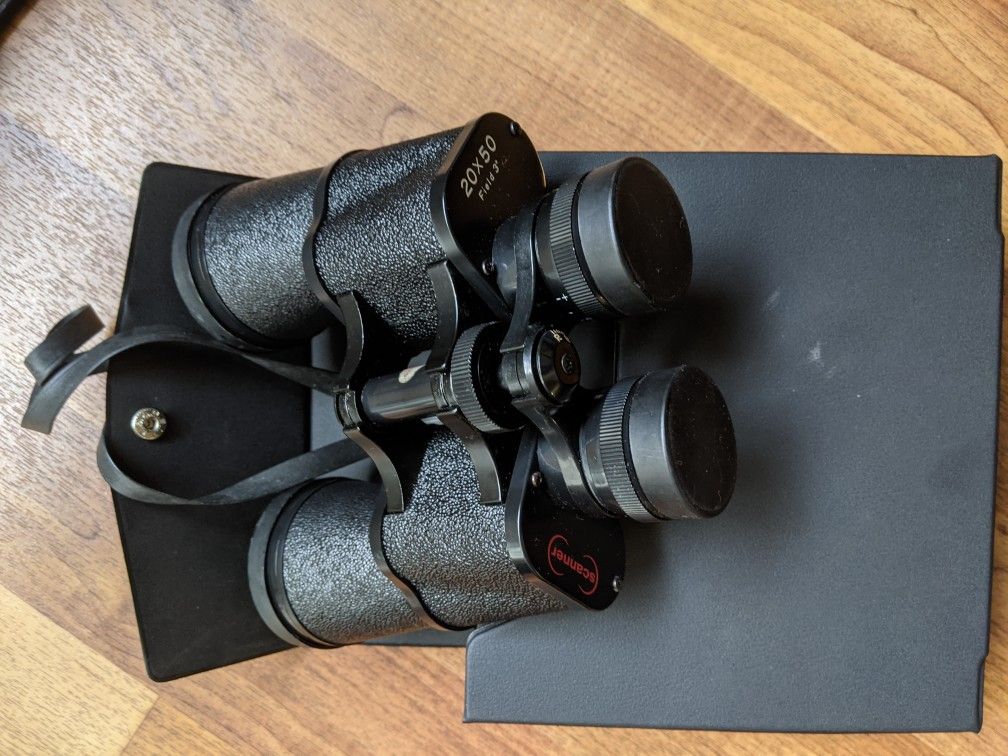 Binoculars 20 x 50 Scanner Rarely Used