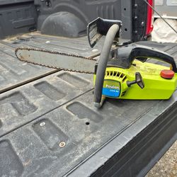 Poulan 2300 Chainsaw