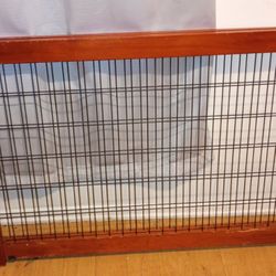 Pet Gate Top Paw 74 Inches Long 27 Inches High 