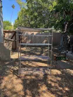 Metal wire rack