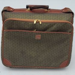 High End Hartman Tweed Two Wheel Garment Bag in Excellent Flawless Condition Looks New