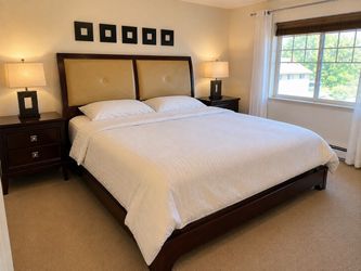 Stanley Furniture King Bedroom Set + Beautyrest Mattress Set