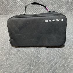 HYUNDAI/KIA TIRE MOBILITY KIT TIRE INFLATOR  & CARRYING BAG 52933-2Y000