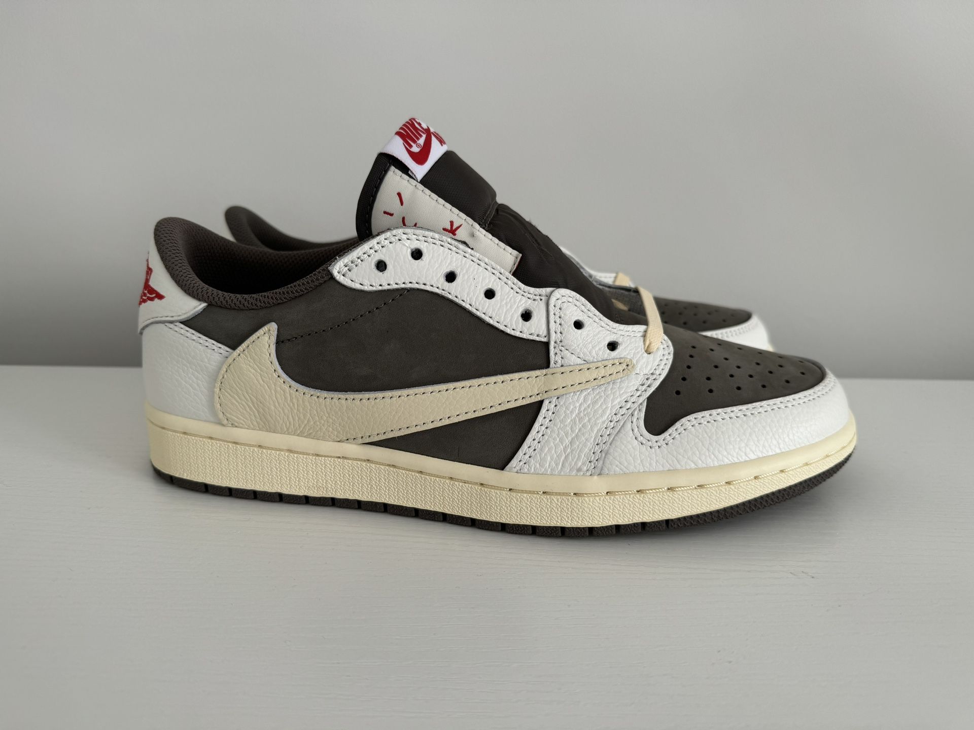 Travis Scott x Air Jordan 1 Retro Low Reverse Mocha