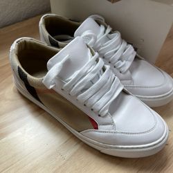 Burberry shoes 