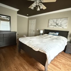 Bedroom Furniture (4-Piece)