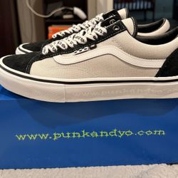 VANS Punkandyo x Skate Style 36 Black Grey Sz 10 Men