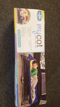 Portable toddler bed