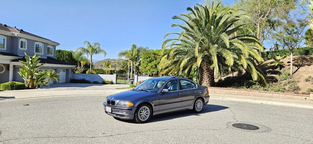 2000 BMW 328i