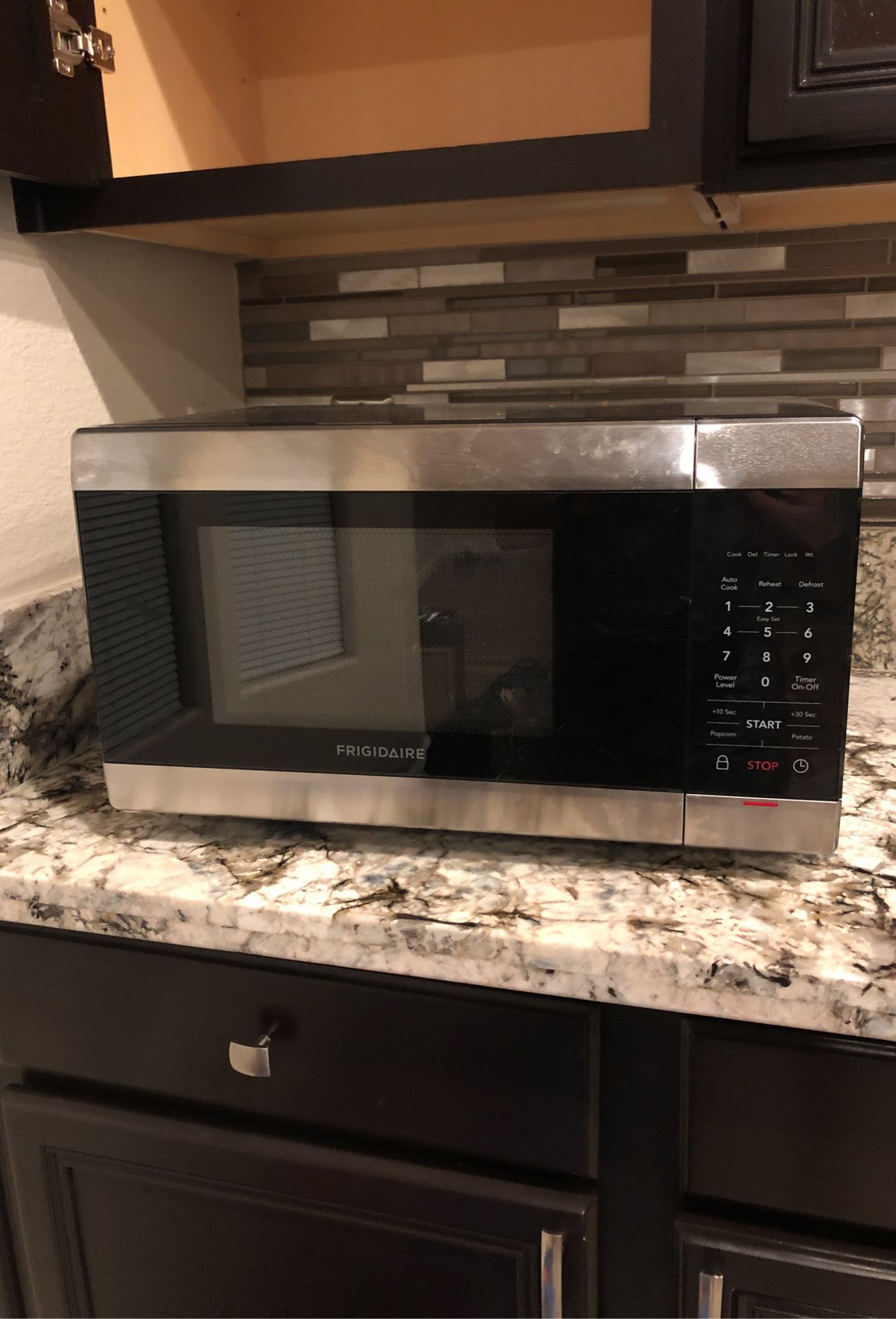 Frigidaire microwave