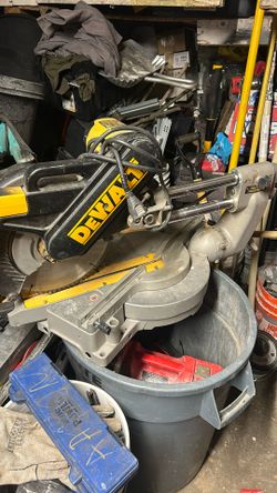 12” Dewalt Saw