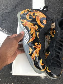 Supreme foamposite size 9.5