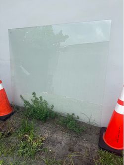 Table top glass- Free