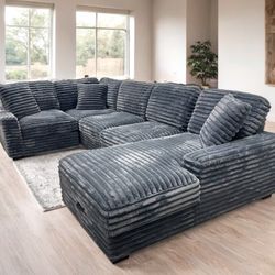 ALISSON GREY SECTIONAL W/ STORAGE 