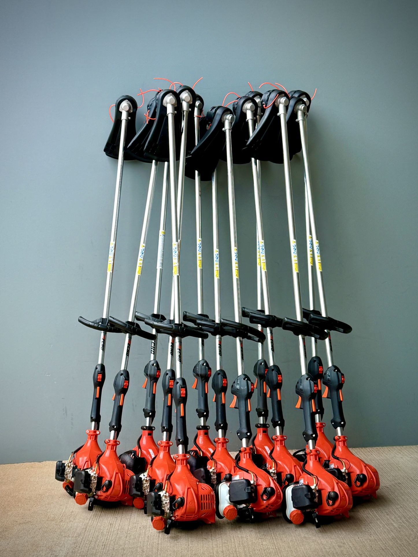 Brand new Echo 21.2 cc Gas 2-Stroke Straight Shaft String Trimmer.