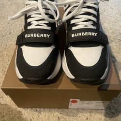 Burberry Casual Sneakers