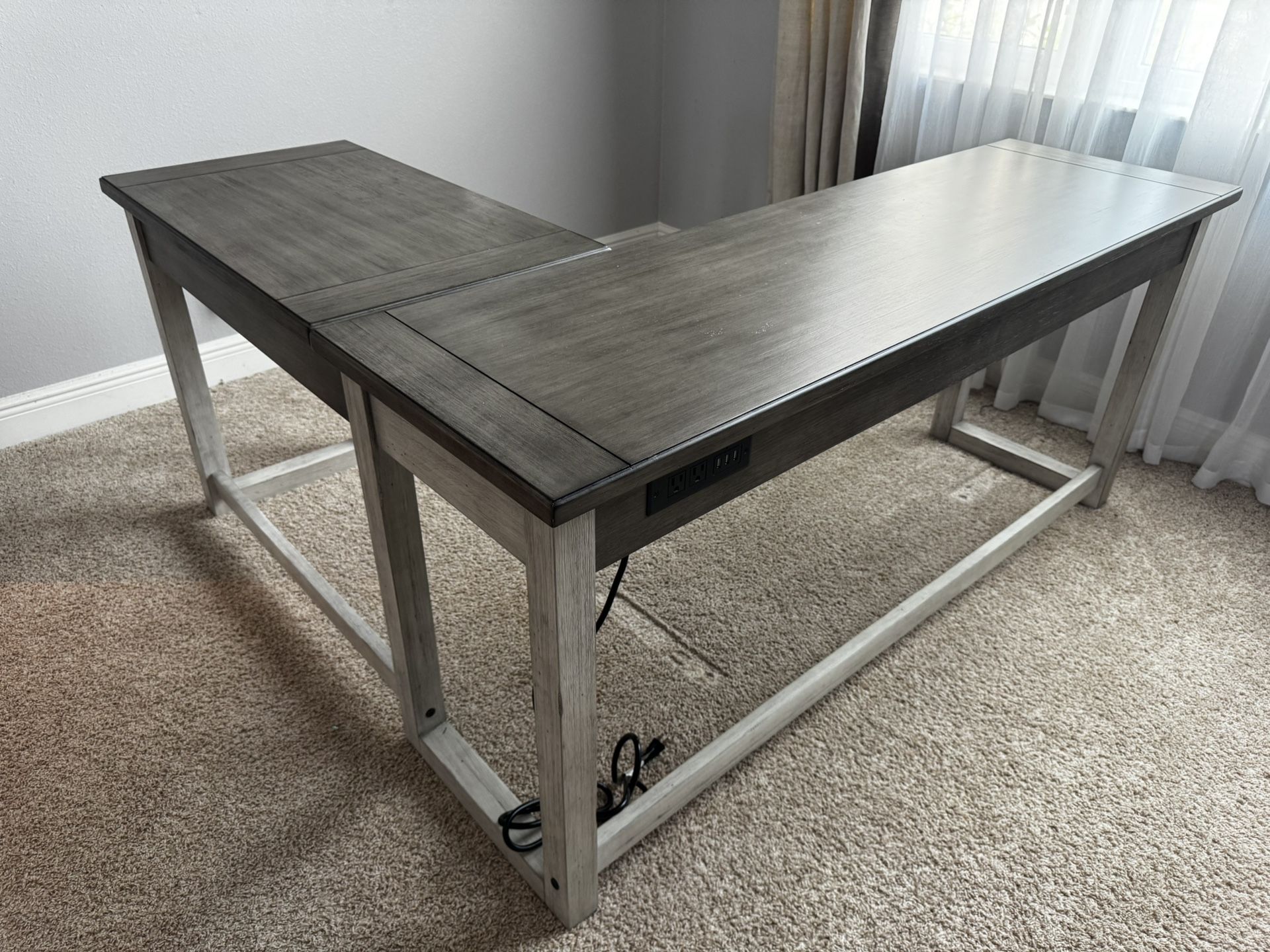Corner Desk