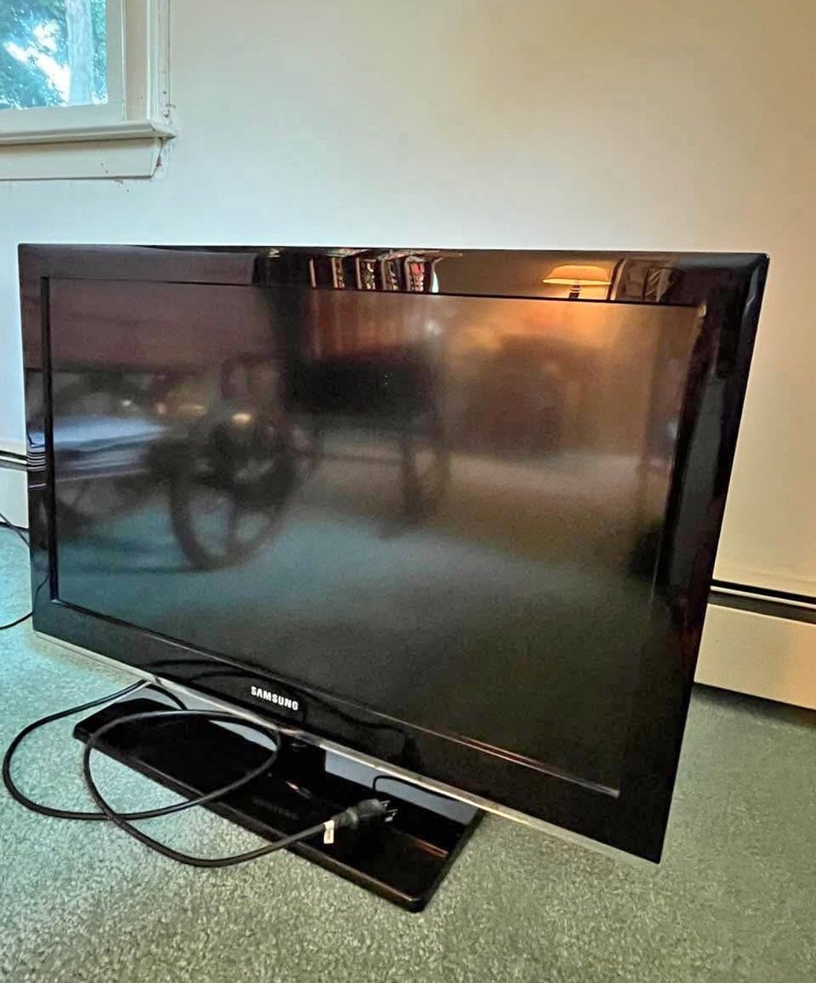 32’ Samsung TV