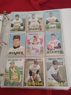 Nice binder full of 1960's Vintage Old Baseball cards - estate sale find