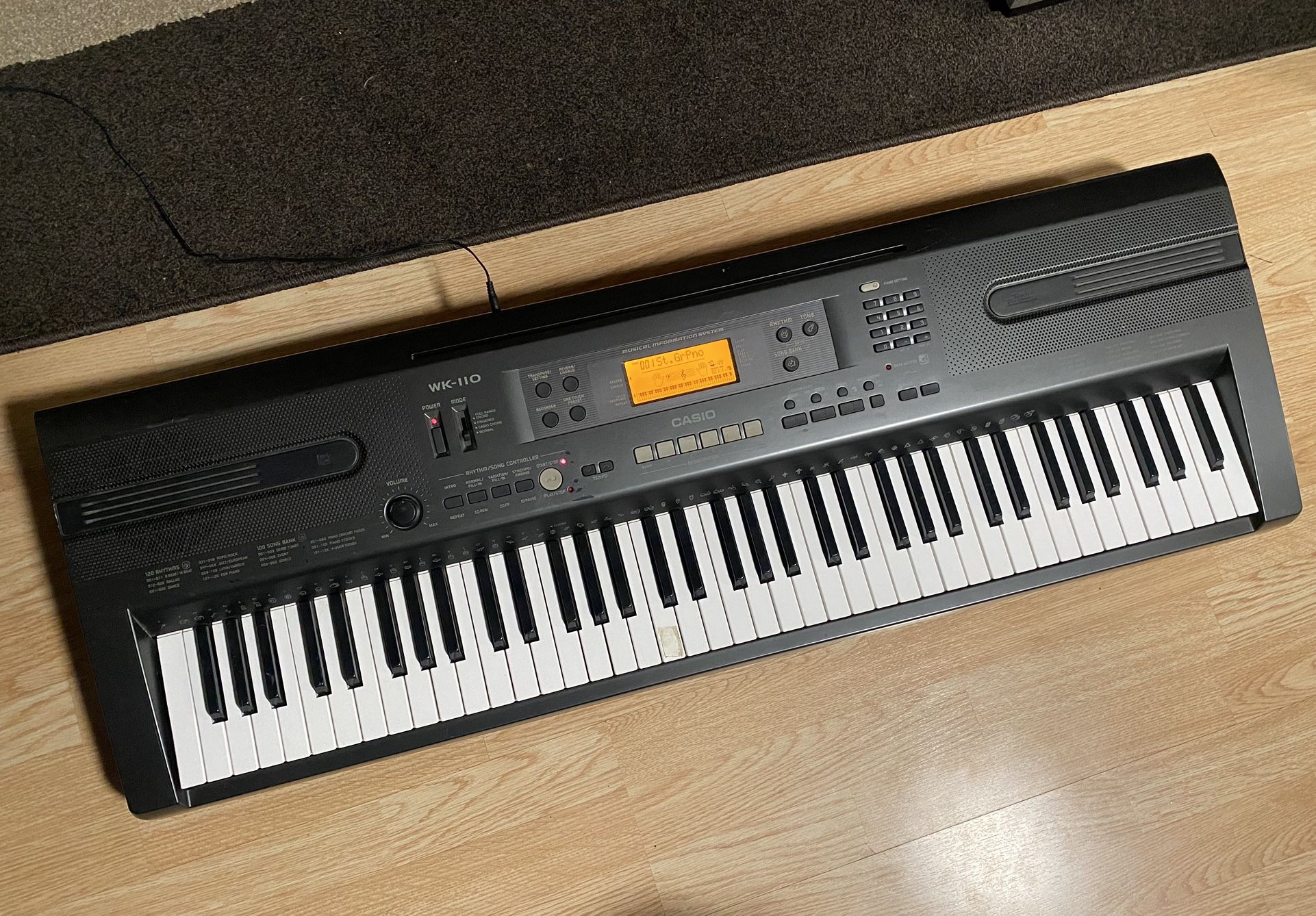 Casio WK-110 Arranger Synthesizer Keyboard Synth w/ Adapter