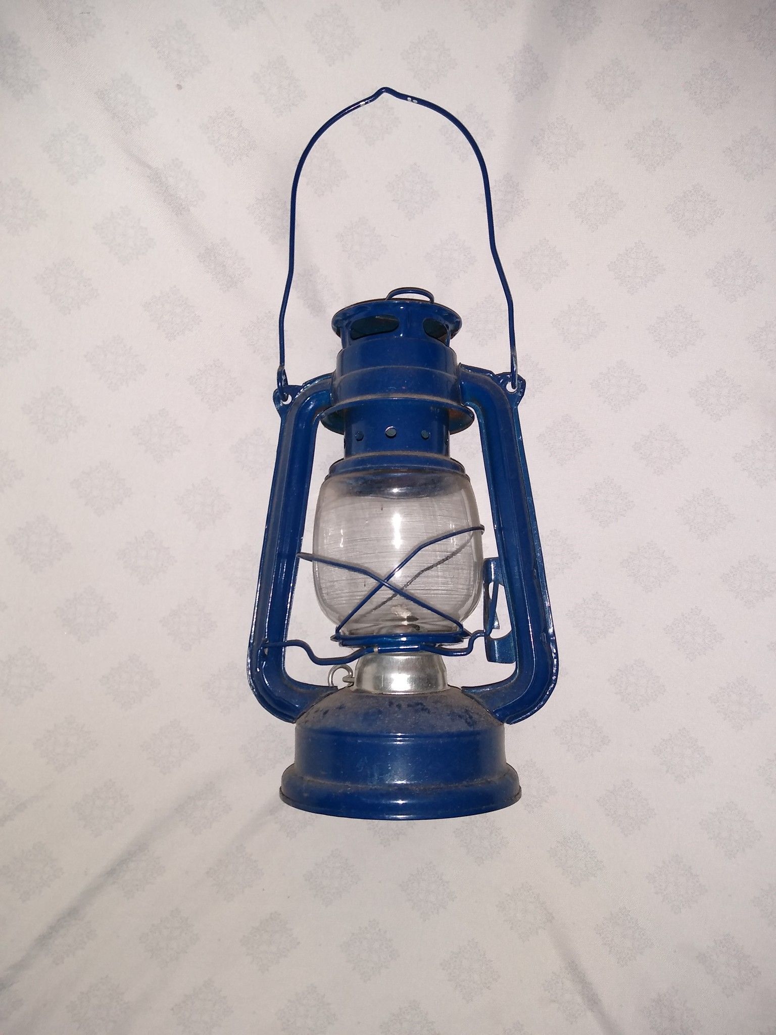 Kerosene lantern