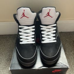 Jordan 5 Black Metallics