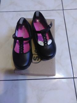 Brand New Girls size 12 leather