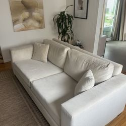 Creme Sofa 
