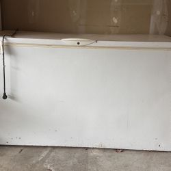 Frigidaire Freezer 