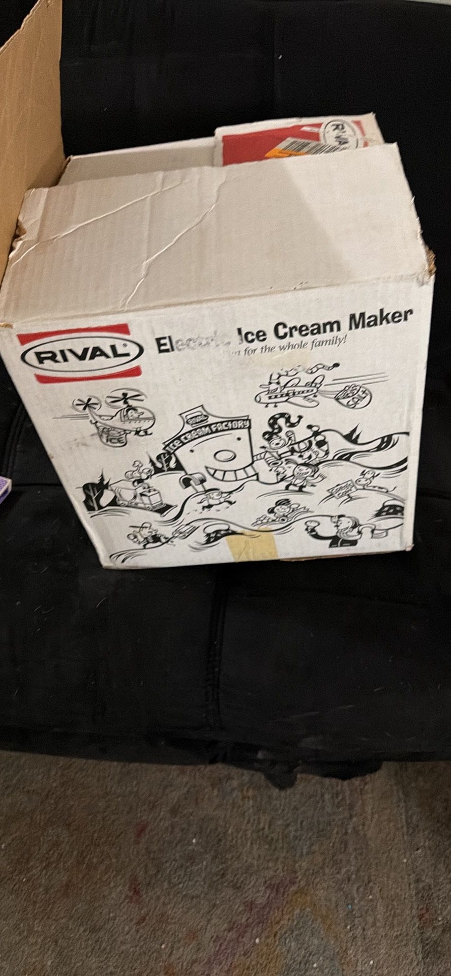 Ice Cream Maker
