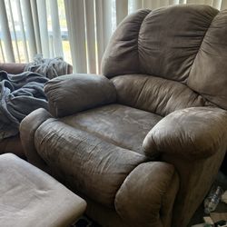 Comfortable Reclining Rocking Chair With Leg Rest