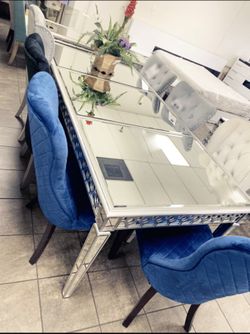 Silver mirrored dining table | NEW IN BOX
