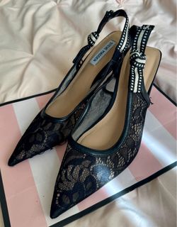 Steve Madden Valeree Lace Pumps