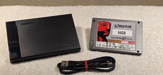 ​UGREEN 2.5" External USB-C Hard Drive Enclosure Bundle with Kingston 64GB SSD