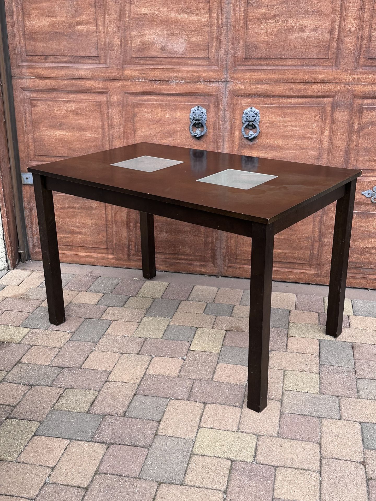 Table / Desk