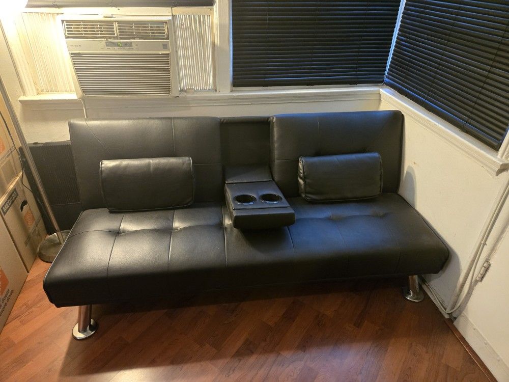 Black Faux Leather Sofa Sleeper Cash Only First Come First Serve