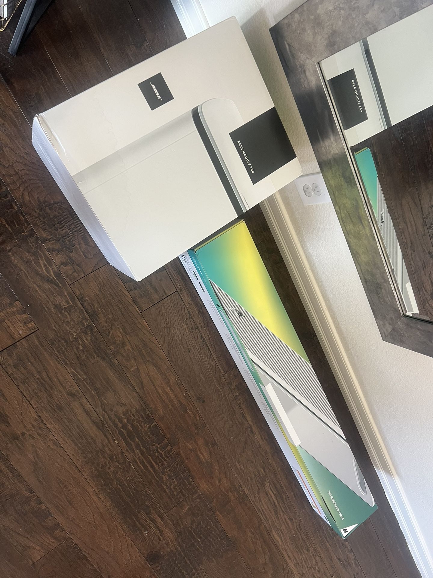 Bose Smart Soundbar Ultra and Bass Module 700 BNIB