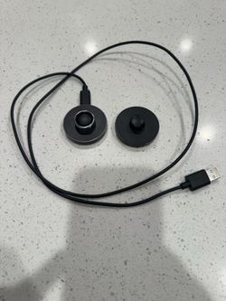 Oura Ring Gen 3 size 6 with 2 chargers