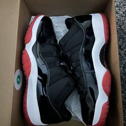 Jordan 11 Breads Low DS Sz 10
