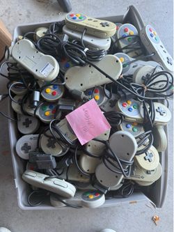 SNES Controllers: 101 controllers Bulk sale! Resellers dream