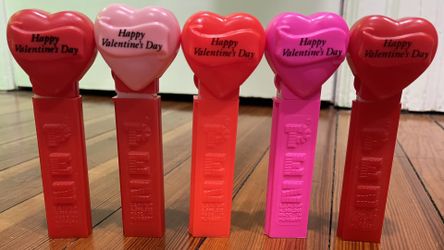 Vintage Lot Of 5 Valentines Day 1996 Pez Dispensers (NO FEET) - As Is