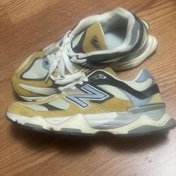 Size 11 New Balance 9060
