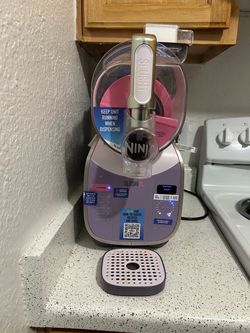 Ninja Slushi XL Frozen Drink Maker