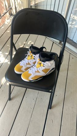 Air Jordan 6 Yellow Ochre Sneakers