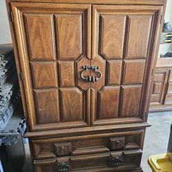 Dresser  With Dual Mirrors And Shifferobe