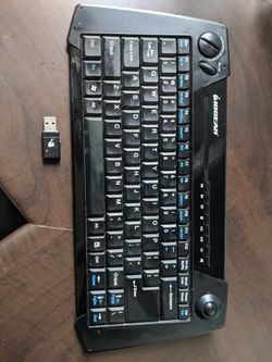 Iogear wireless keyboard